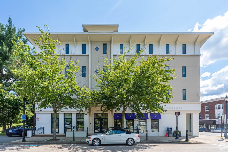 8 Grove St, Wellesley, MA for lease - Building Photo - Image 3 of 4