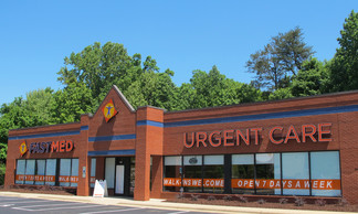 More details for 5402 W Market St, Greensboro, NC - Retail for Sale