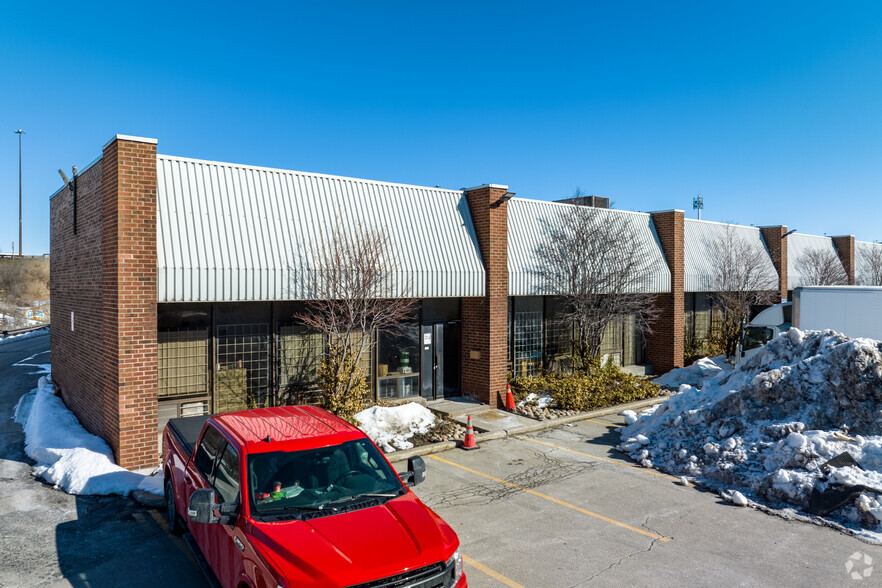 2220 Midland Ave, Toronto, ON for lease - Building Photo - Image 2 of 5