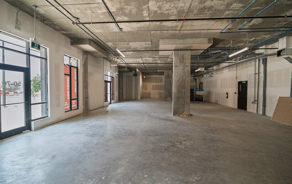 70 Park East Dr, Winnipeg, MB for lease - Building Photo - Image 3 of 4