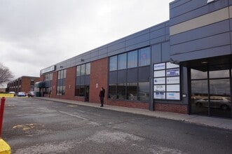 2323 Boul du Versant-Nord, Québec, QC for lease Building Photo- Image 2 of 4