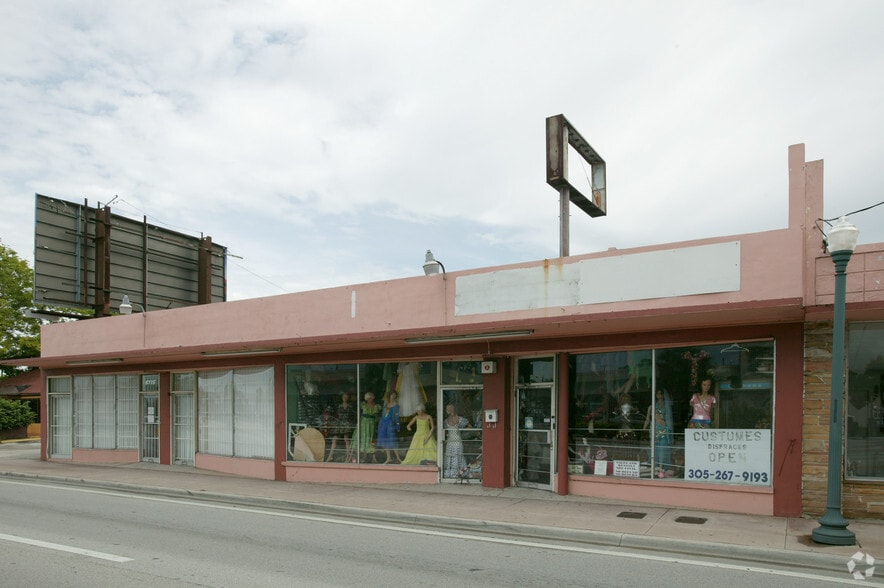 5769 SW 8th St, West Miami, FL for sale - Building Photo - Image 1 of 34