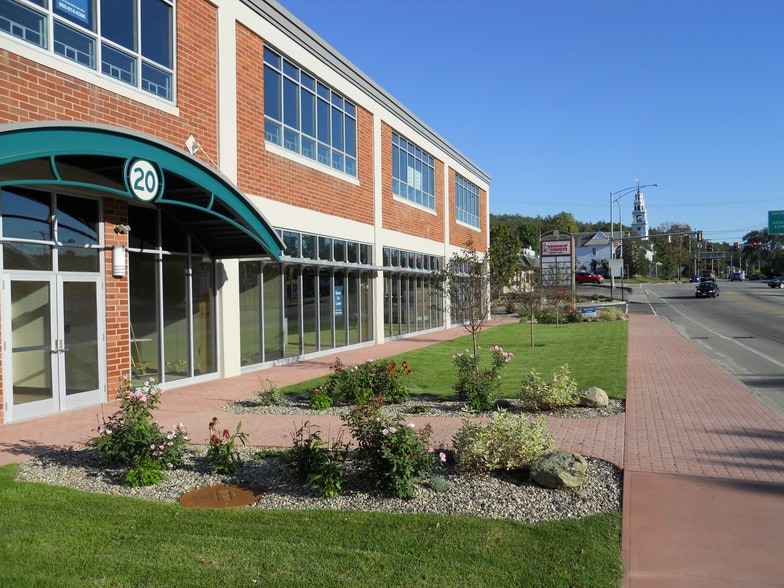 20 S Main St, Newport, NH for lease - Building Photo - Image 2 of 4