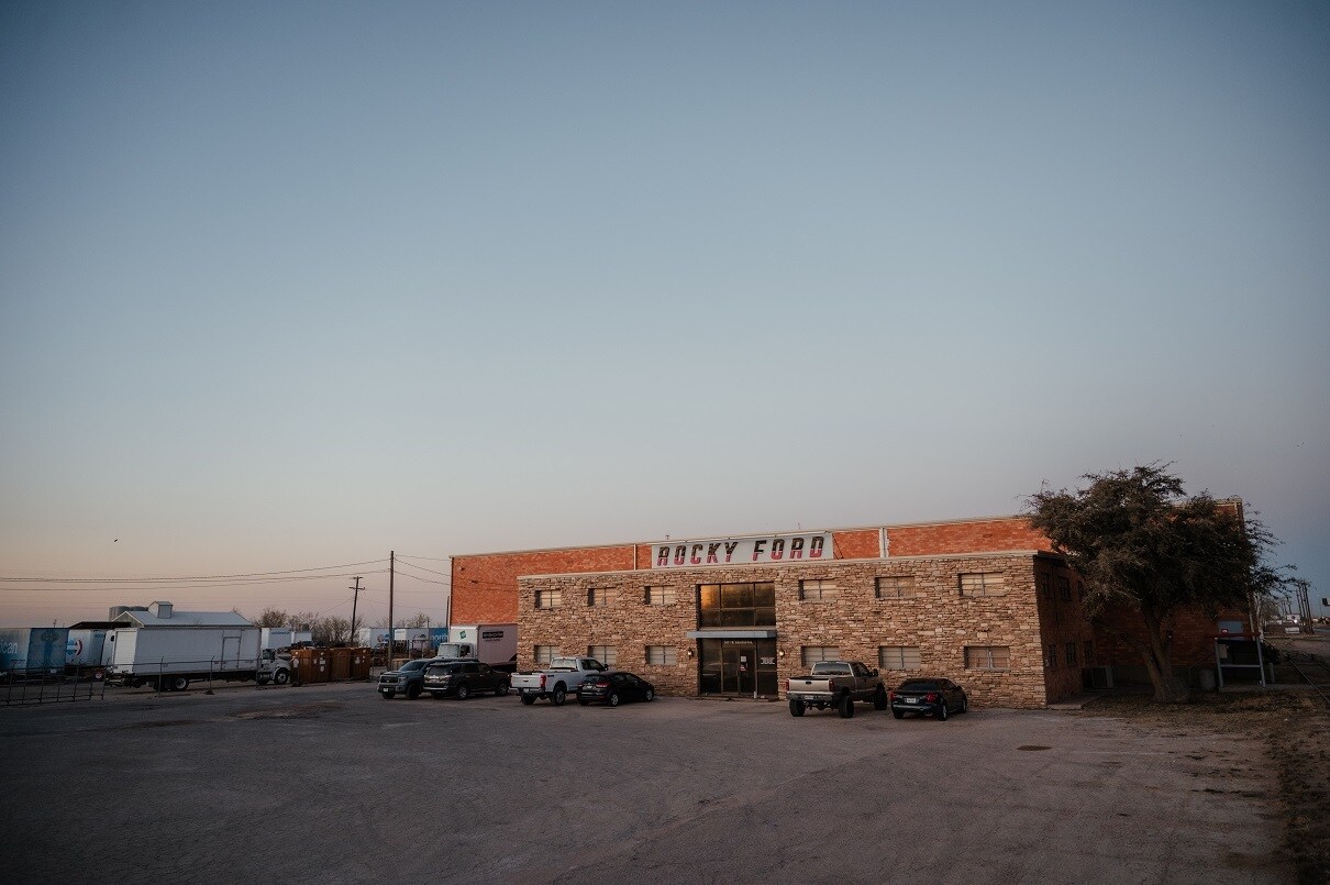 3411 W Industrial Ave, Midland, TX for sale Primary Photo- Image 1 of 11