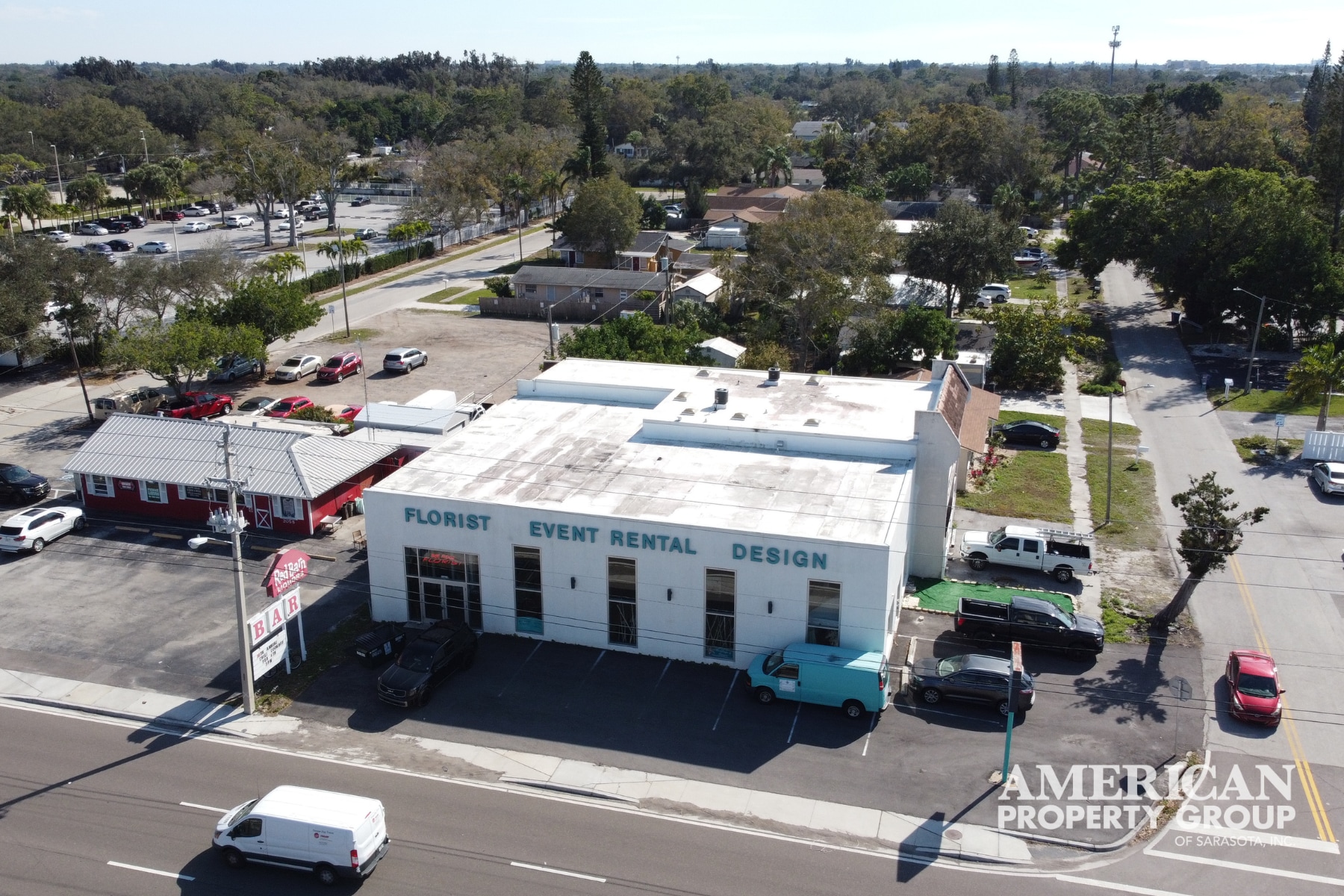 2048 Bee Ridge Rd, Sarasota, FL for sale Building Photo- Image 1 of 20
