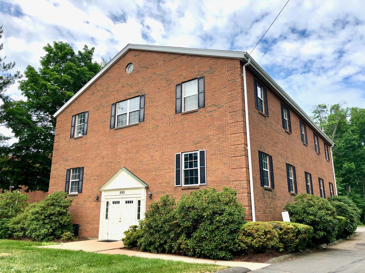 699 Bloomfield Ave, Bloomfield, CT 06002
