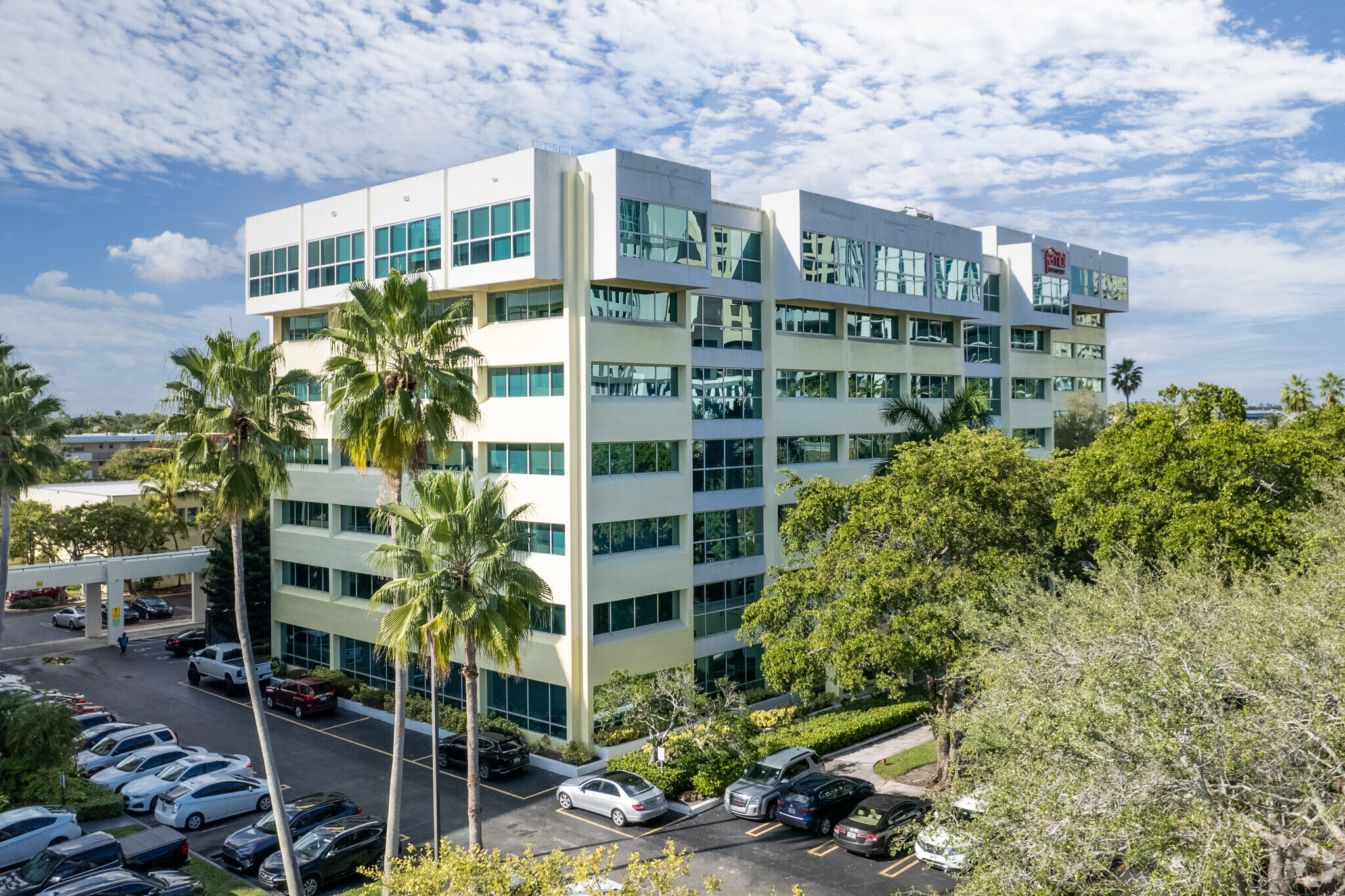 9300 S Dadeland Blvd, Miami, FL for lease Primary Photo- Image 1 of 11