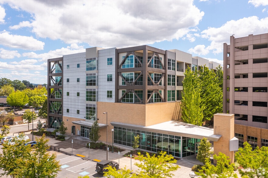 4145 SW Watson Ave, Beaverton, OR for lease - Building Photo - Image 1 of 4