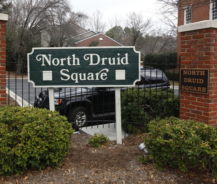 1936 N Druid Hills Rd NE, Atlanta, GA for lease - Pylon Photo - Image 2 of 2