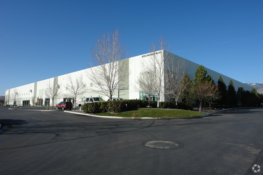 875 E Patriot Blvd, Reno, NV for lease - Primary Photo - Image 1 of 6