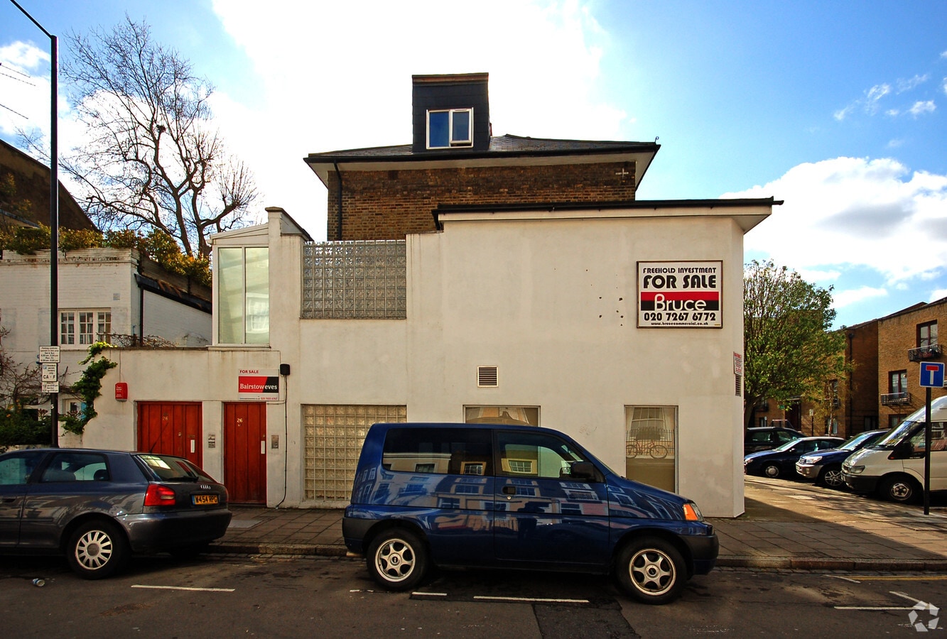 26 Hartland Rd, London, NW1 8DD