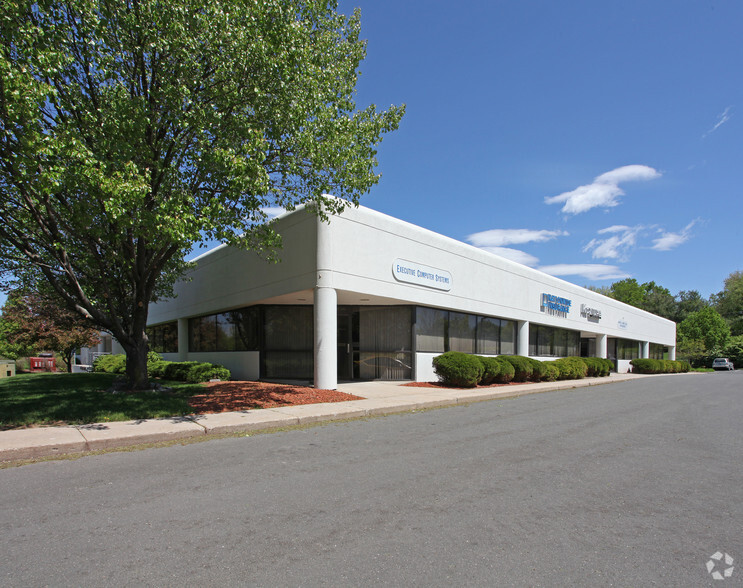 365 Willard Ave, Newington, CT for lease - Building Photo - Image 2 of 11