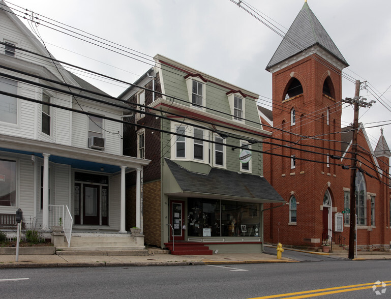 21 E Main St, Thurmont, MD for sale - Primary Photo - Image 1 of 1