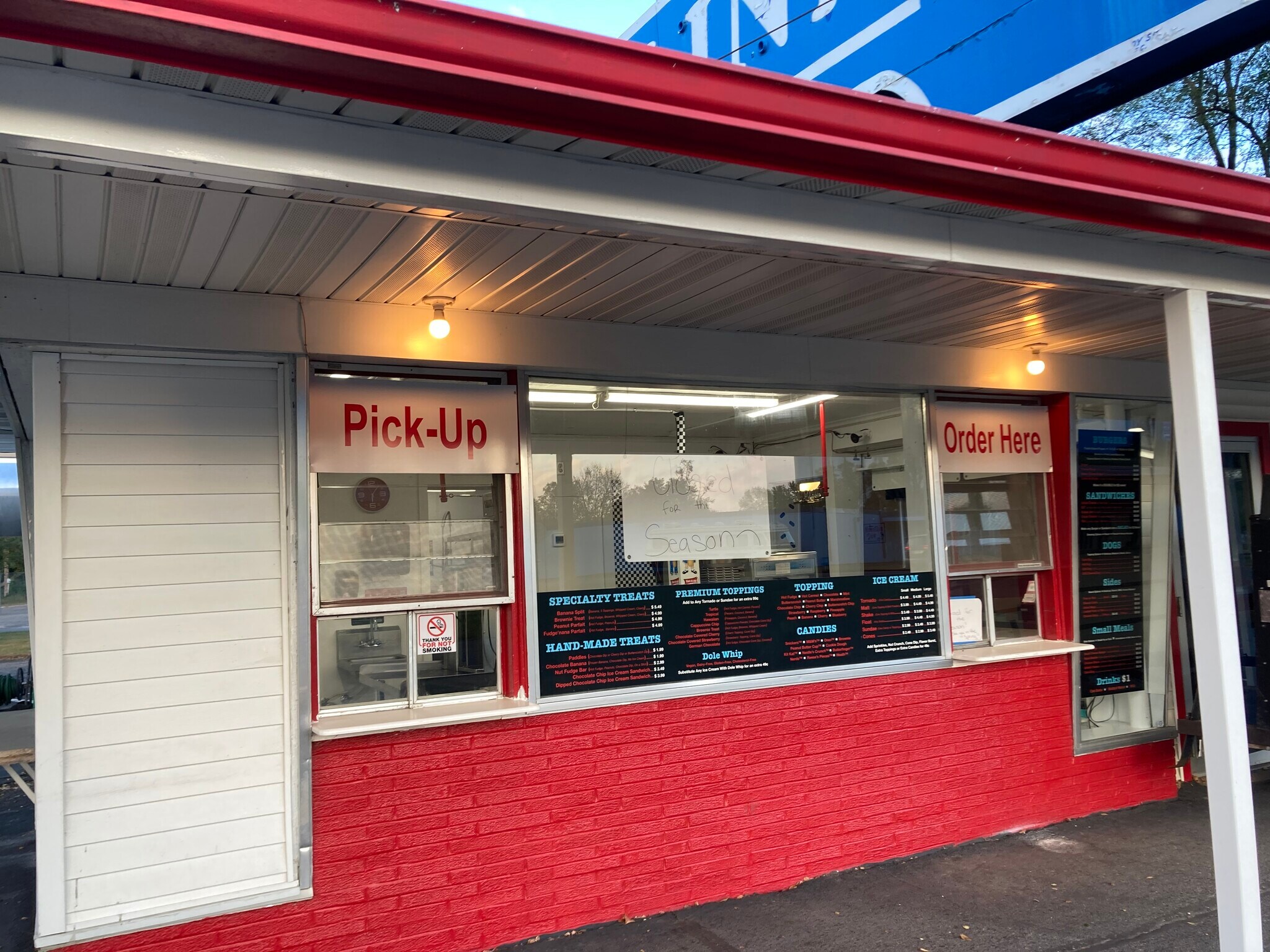 1401 N Highway 20, Cannon Falls, MN 55009 Dairy Inn