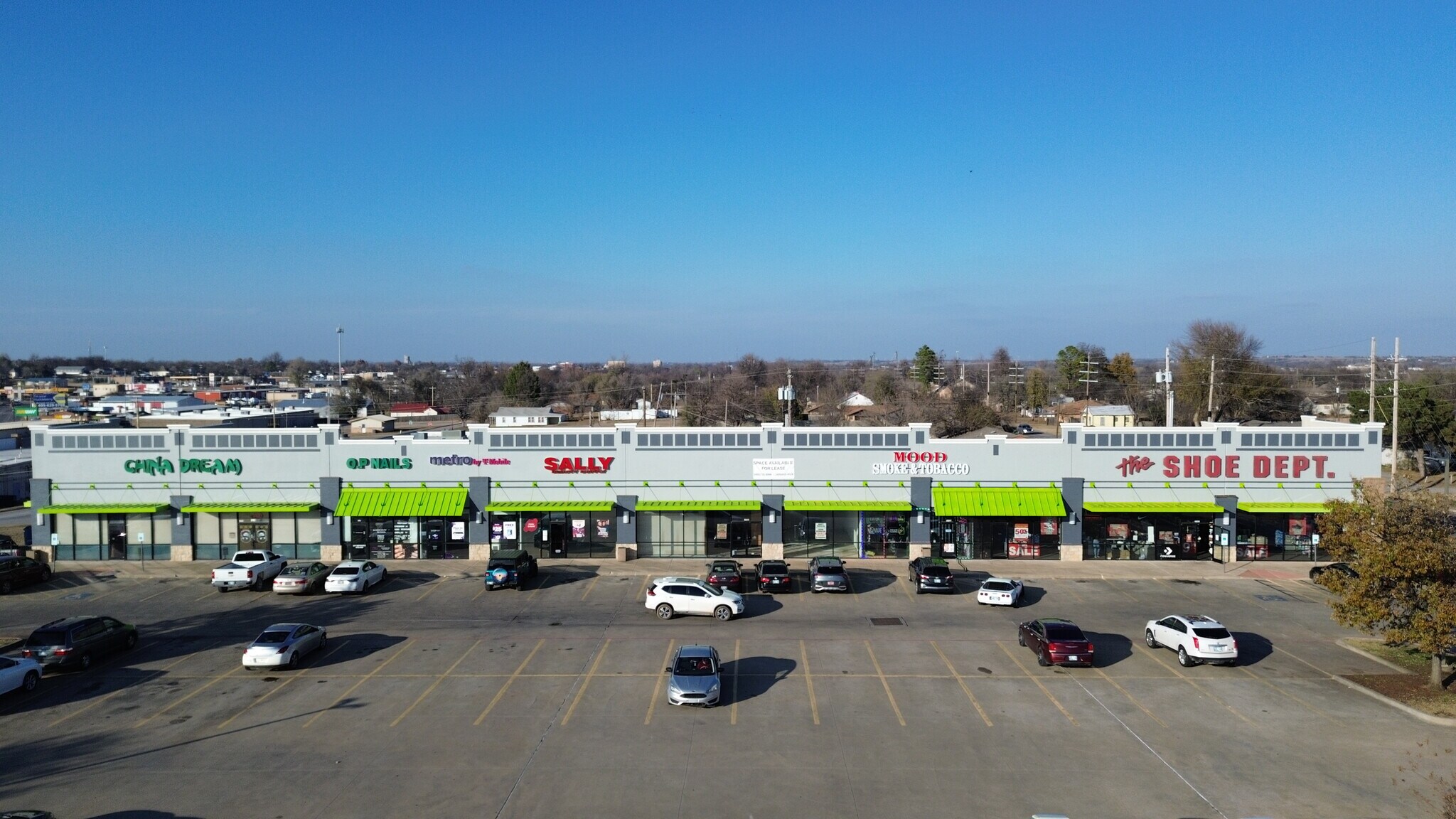 1700-1716 S 1st St, Chickasha, OK for lease Building Photo- Image 1 of 10