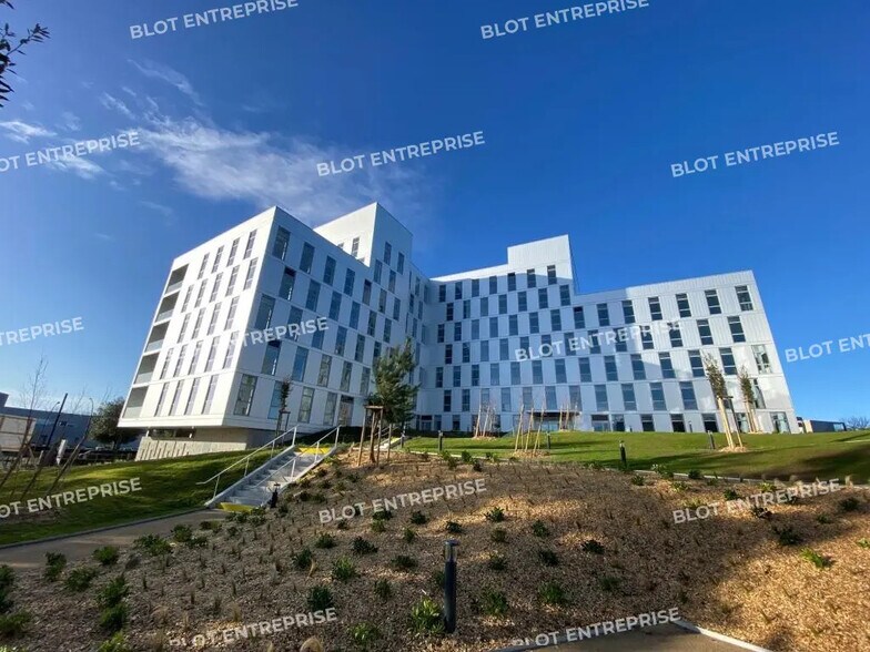 Office in Saint-Herblain for lease - Building Photo - Image 3 of 14