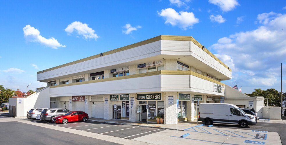 100-138 B Ave, Coronado, CA for lease - Building Photo - Image 1 of 4