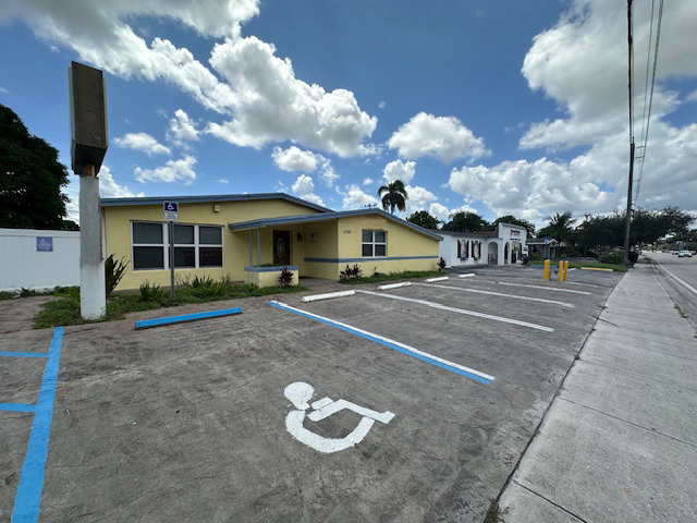 6740 Taft St, Hollywood, FL for lease - Building Photo - Image 3 of 18