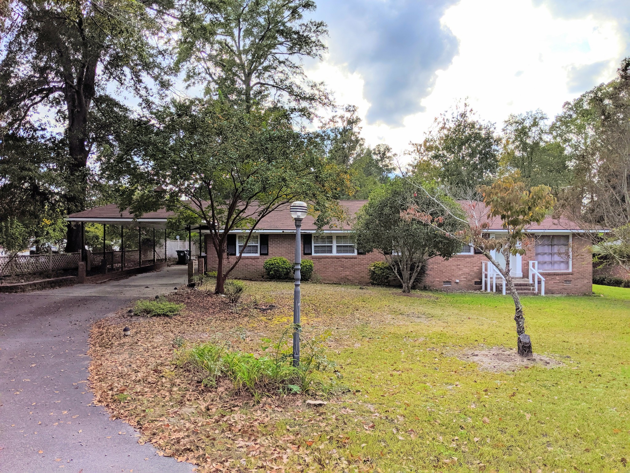 104 Round Knob Rd, Lexington, SC for sale Primary Photo- Image 1 of 25