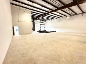 000 Hawks Perch, Nixa, MO for lease Interior Photo- Image 2 of 9