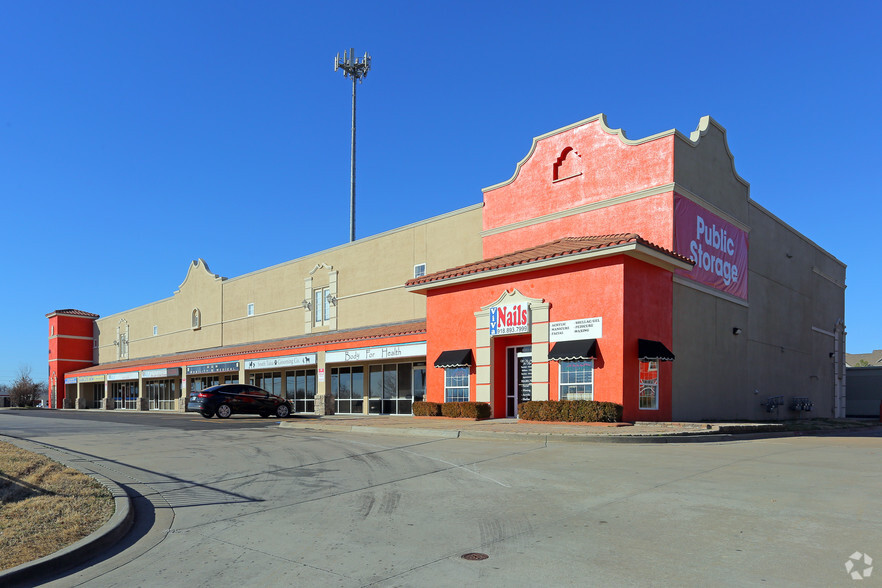 8303 E 81st St, Tulsa, OK for lease - Building Photo - Image 2 of 7