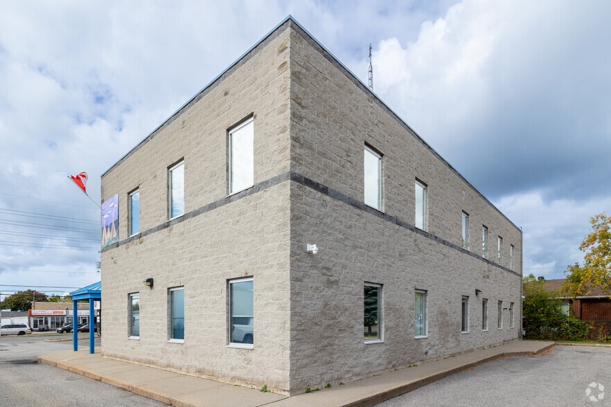 867 St. Laurent Blvd, Ottawa, ON for sale - Building Photo - Image 3 of 4