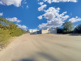 5526 Crystal Lake Blvd, Dallas TX - Warehouse
