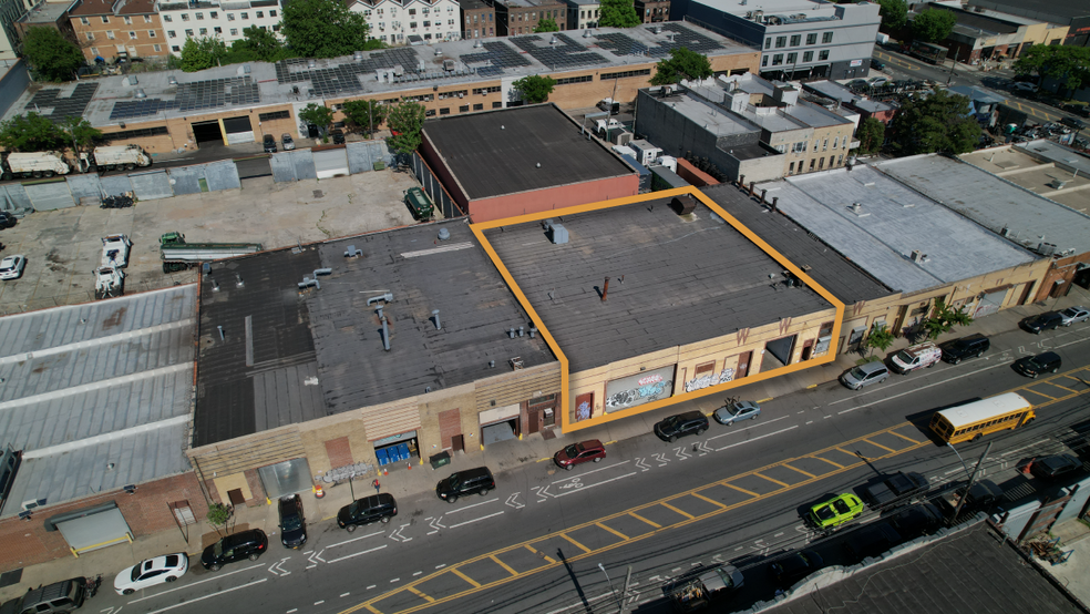 620 Tiffany St, Bronx, NY for lease - Building Photo - Image 1 of 3