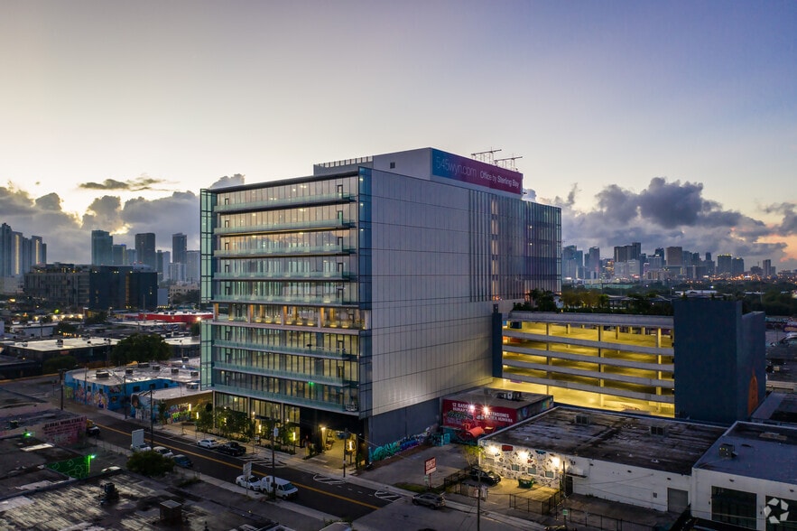 545 NW 26th St, Miami, FL for lease - Building Photo - Image 2 of 42