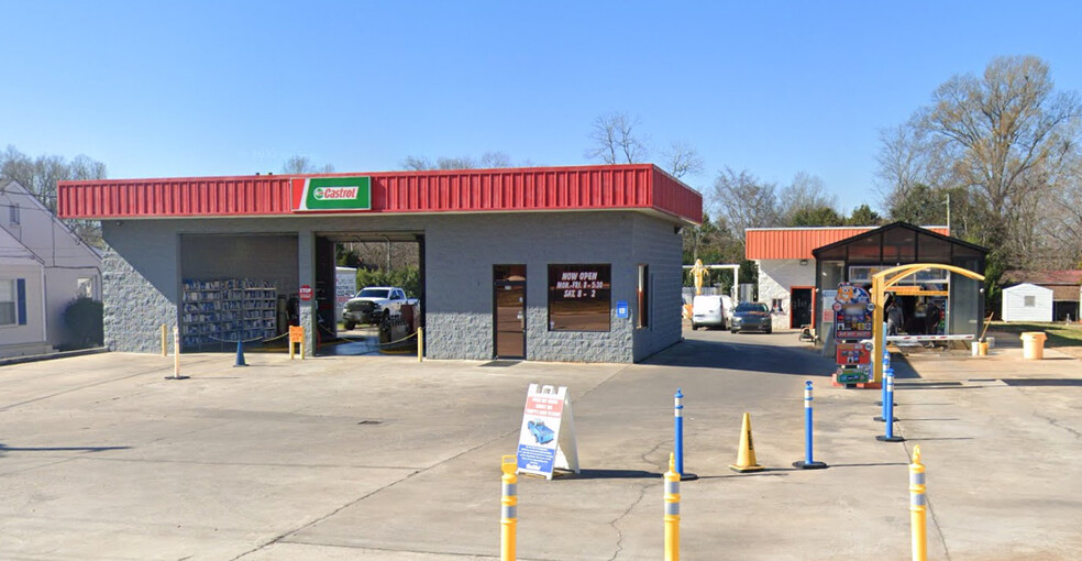 214 S Harris St, Sandersville, GA for sale - Building Photo - Image 1 of 7