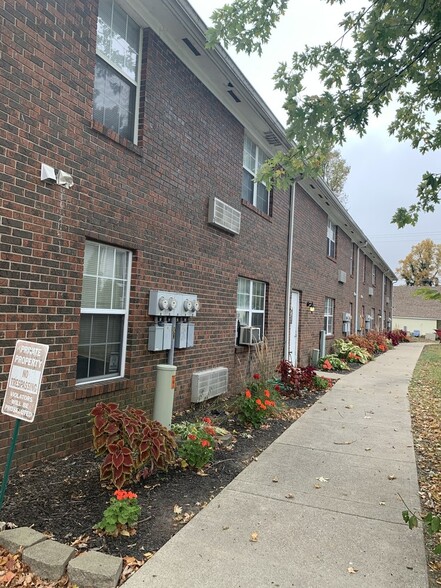 205 N Michigan St, Rockville, IN for sale - Primary Photo - Image 1 of 1