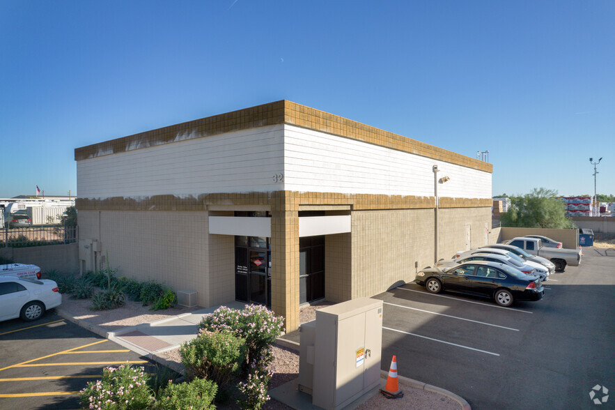 75 W Baseline Rd, Gilbert, AZ for lease - Building Photo - Image 1 of 3