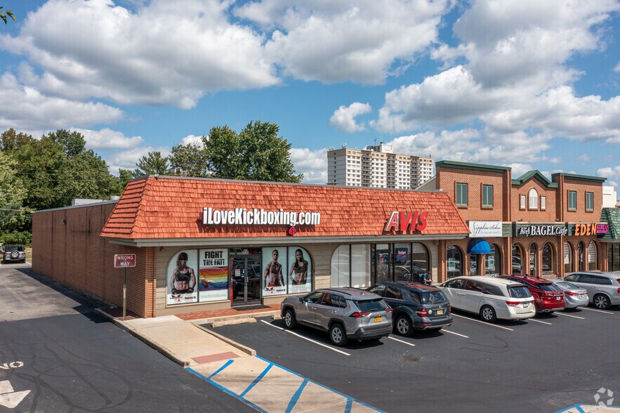 14201422 Route 70, Cherry Hill, NJ 08034 Pine Tree Plaza