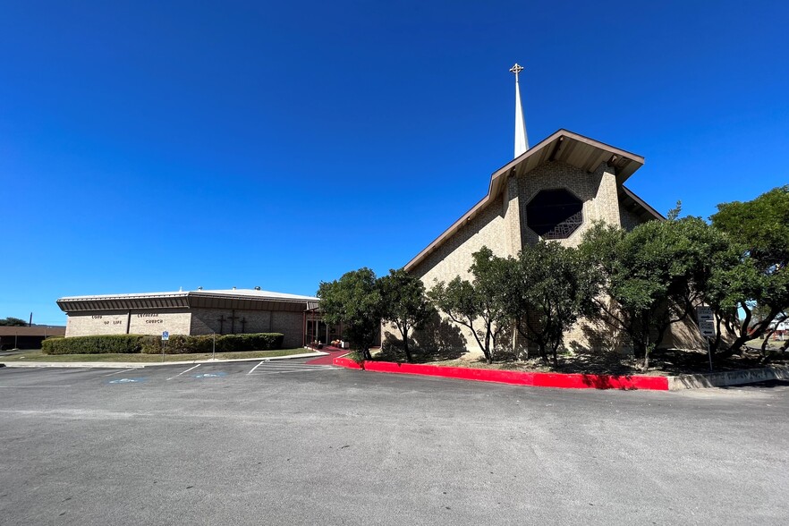 5955 SEGUIN ST, San Antonio, TX for sale - Primary Photo - Image 1 of 8