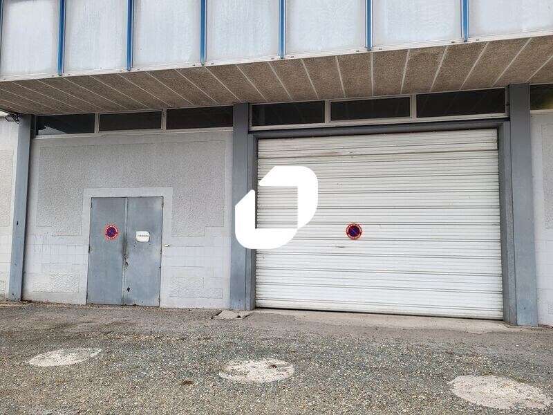 Retail in Mérignac for lease Building Photo- Image 1 of 13