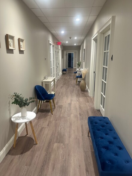 10 S Clinton St, Doylestown, PA for lease - Building Photo - Image 3 of 6