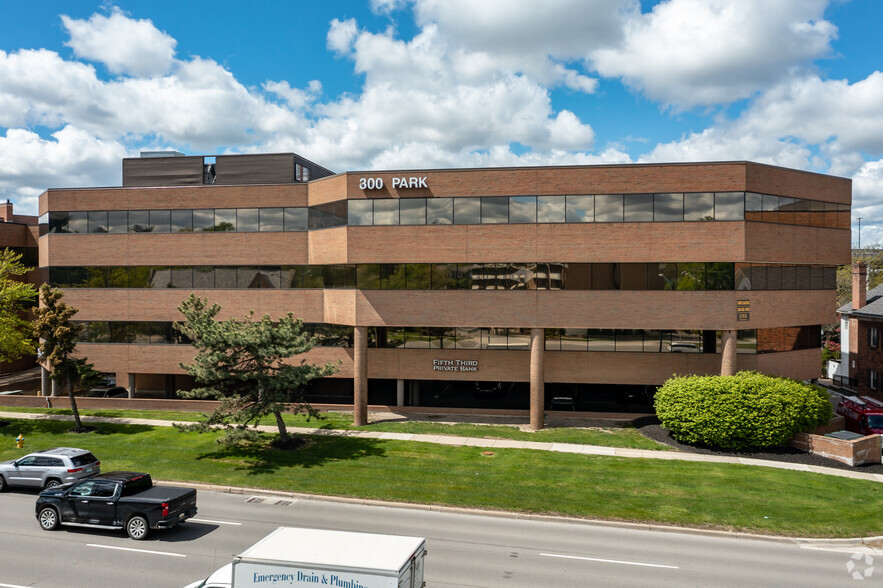 300 Park St, Birmingham, MI for lease - Building Photo - Image 1 of 3