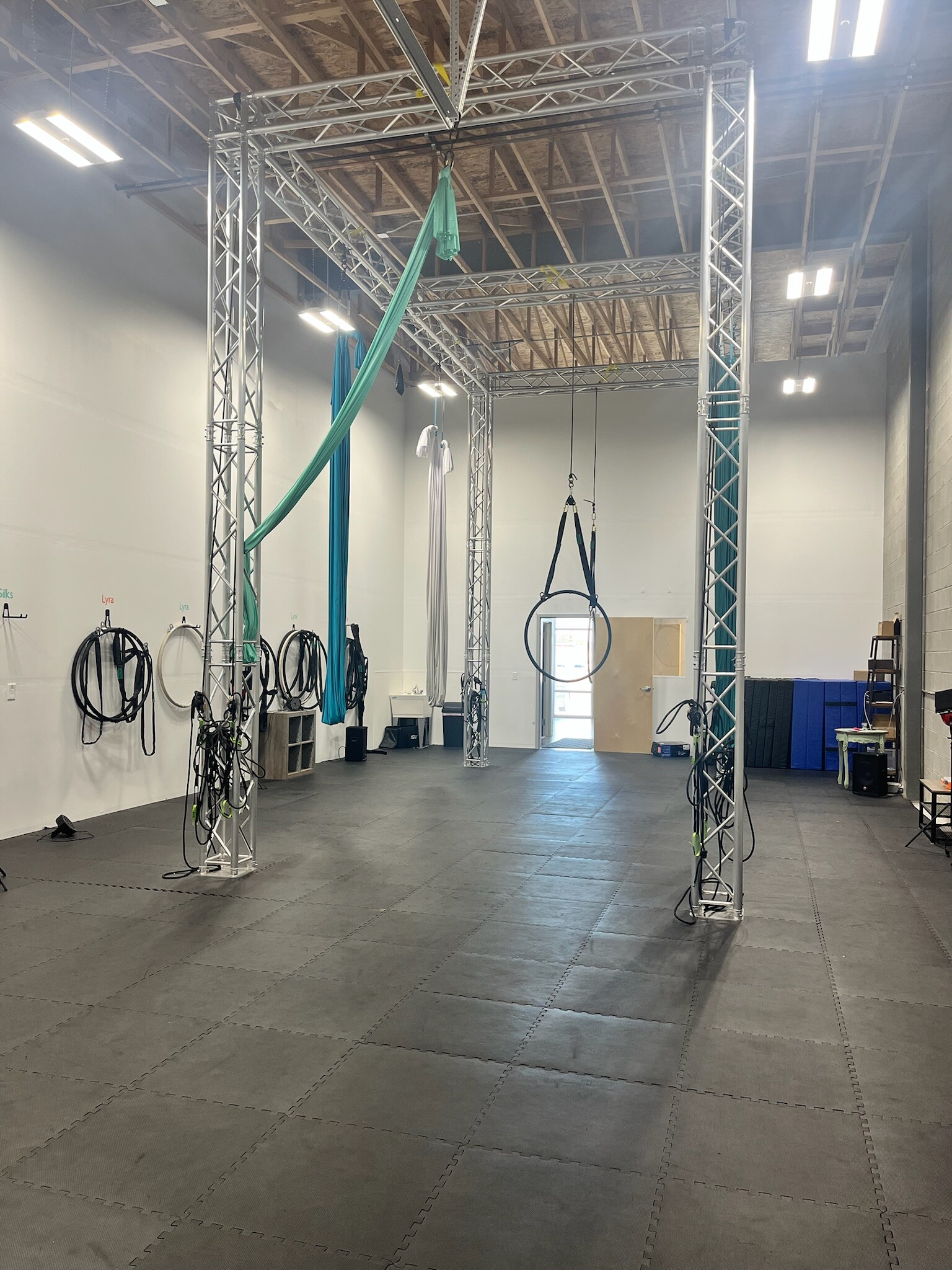 2764-2808 W 14000 S, Bluffdale, UT for lease Building Photo- Image 1 of 8