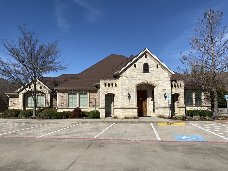 8313 Whitley Rd, Watauga, TX for lease - Building Photo - Image 1 of 13