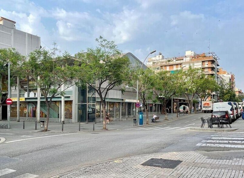 Retail in Sant Boi de Llobregat, Barcelona for sale - Primary Photo - Image 1 of 1