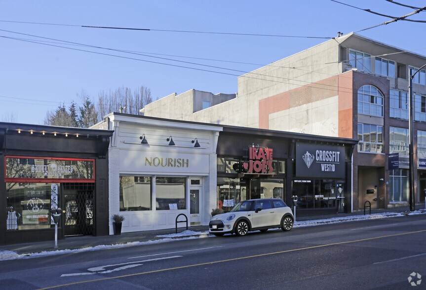 3742 W 10th Ave, Vancouver, BC V6R 2G4