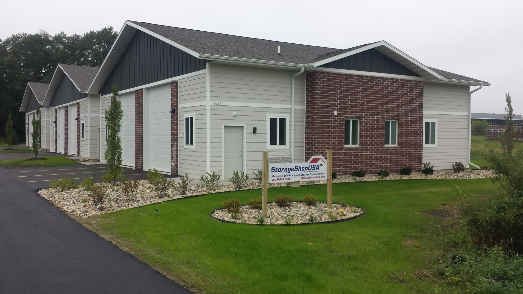 2145 W Pershing St, Appleton, WI for sale Primary Photo- Image 1 of 1