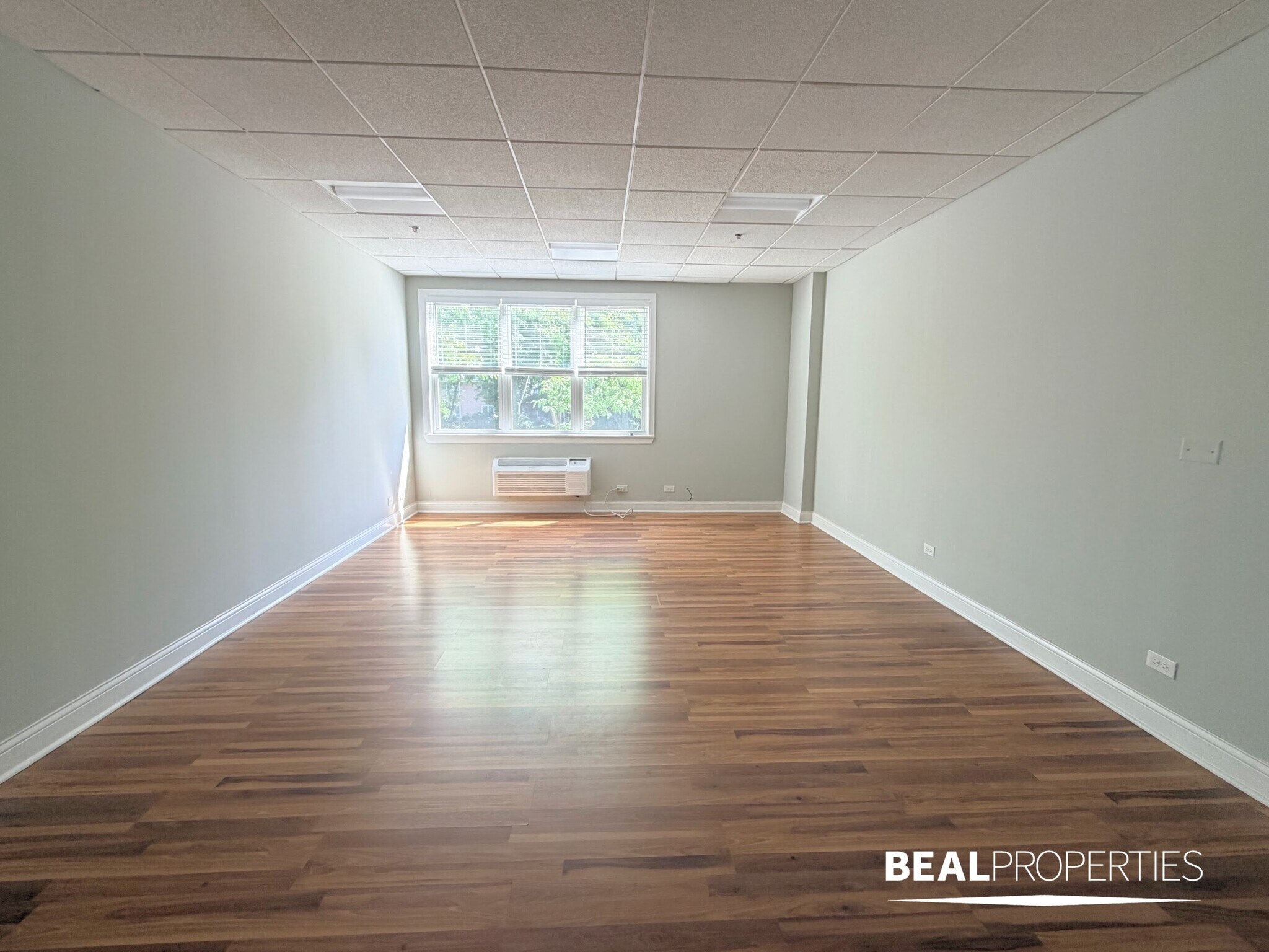 300-310 Happ Rd, Northfield, IL for lease Interior Photo- Image 1 of 6