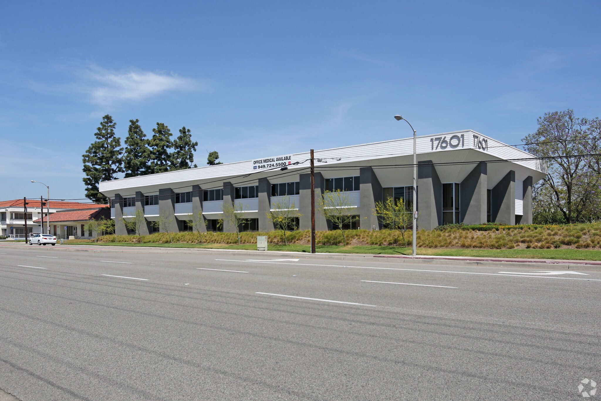 17601 E 17th St, Tustin, CA for sale Building Photo- Image 1 of 1