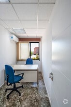 Office in Parla, Madrid for lease Interior Photo- Image 2 of 6