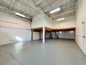3502 SCOTTS Ln, Philadelphia, PA for lease Building Photo- Image 1 of 11
