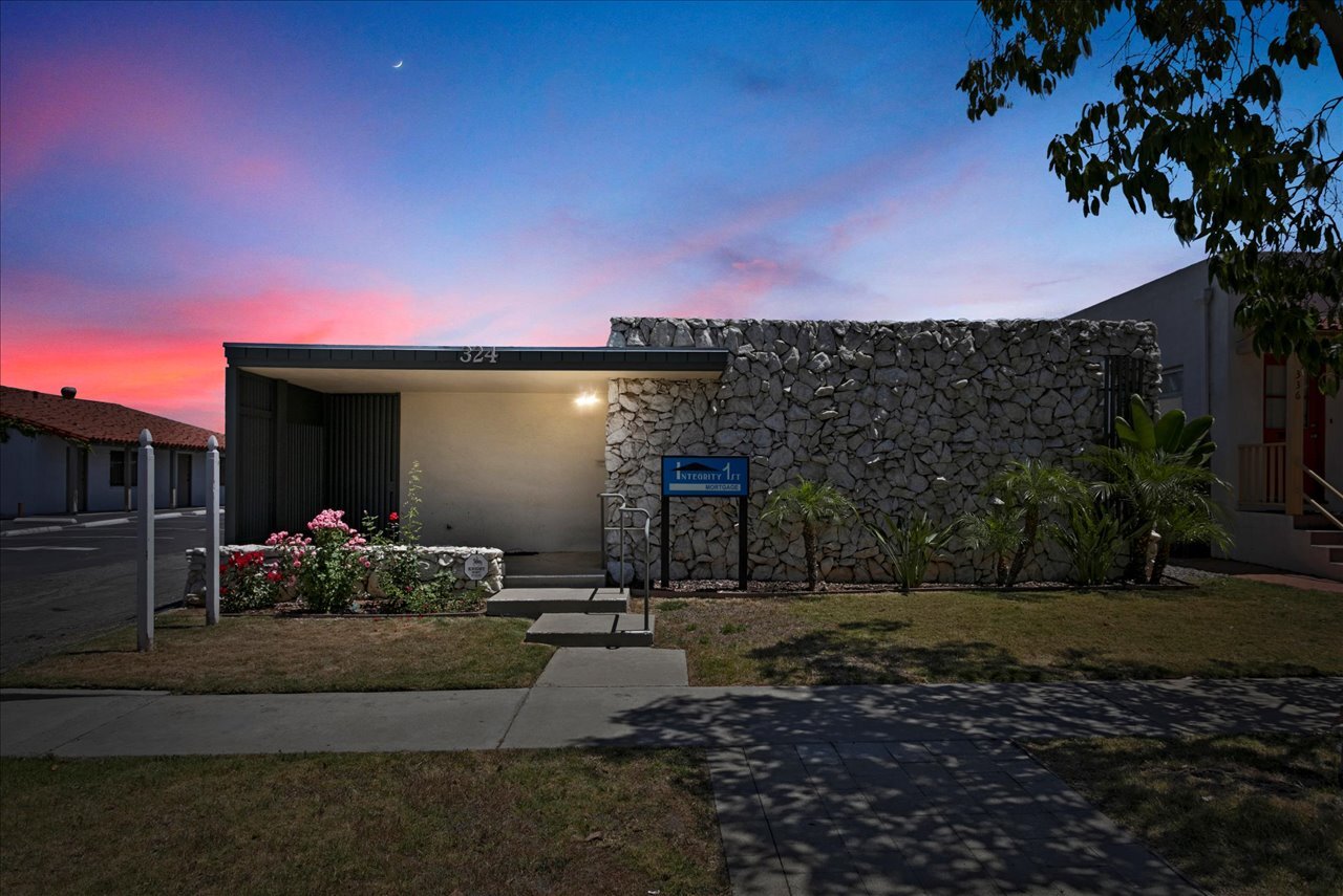 324326 S Kalmia St, Escondido, CA 92025