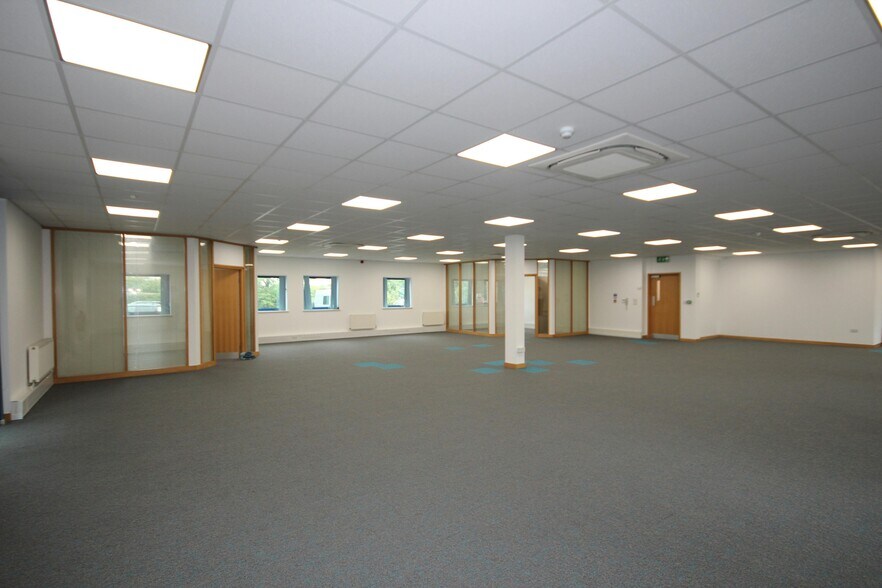 Steelpark Rd, Halesowen for lease - Building Photo - Image 2 of 10
