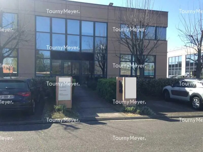 Office in Labège for lease Building Photo- Image 1 of 5