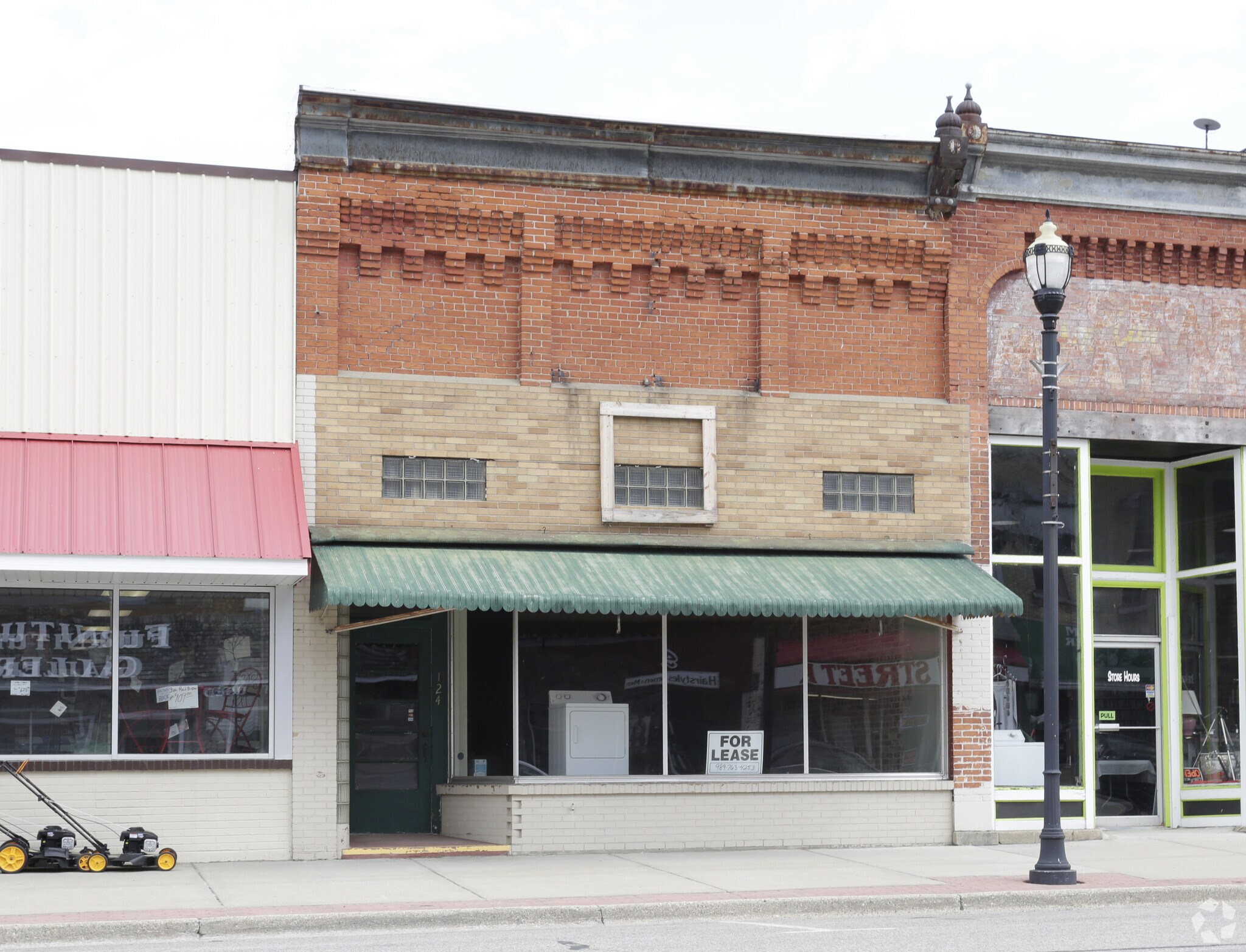 128 E Main St, Carson City, MI for sale Primary Photo- Image 1 of 1